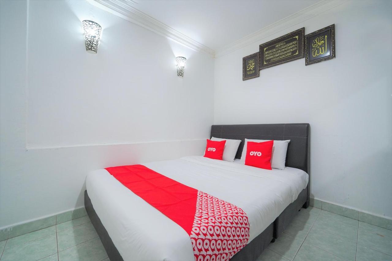 Oyo 89850 Mutiara Motel Kuah Εξωτερικό φωτογραφία