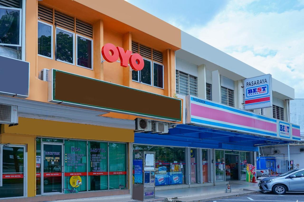 Oyo 89850 Mutiara Motel Kuah Εξωτερικό φωτογραφία