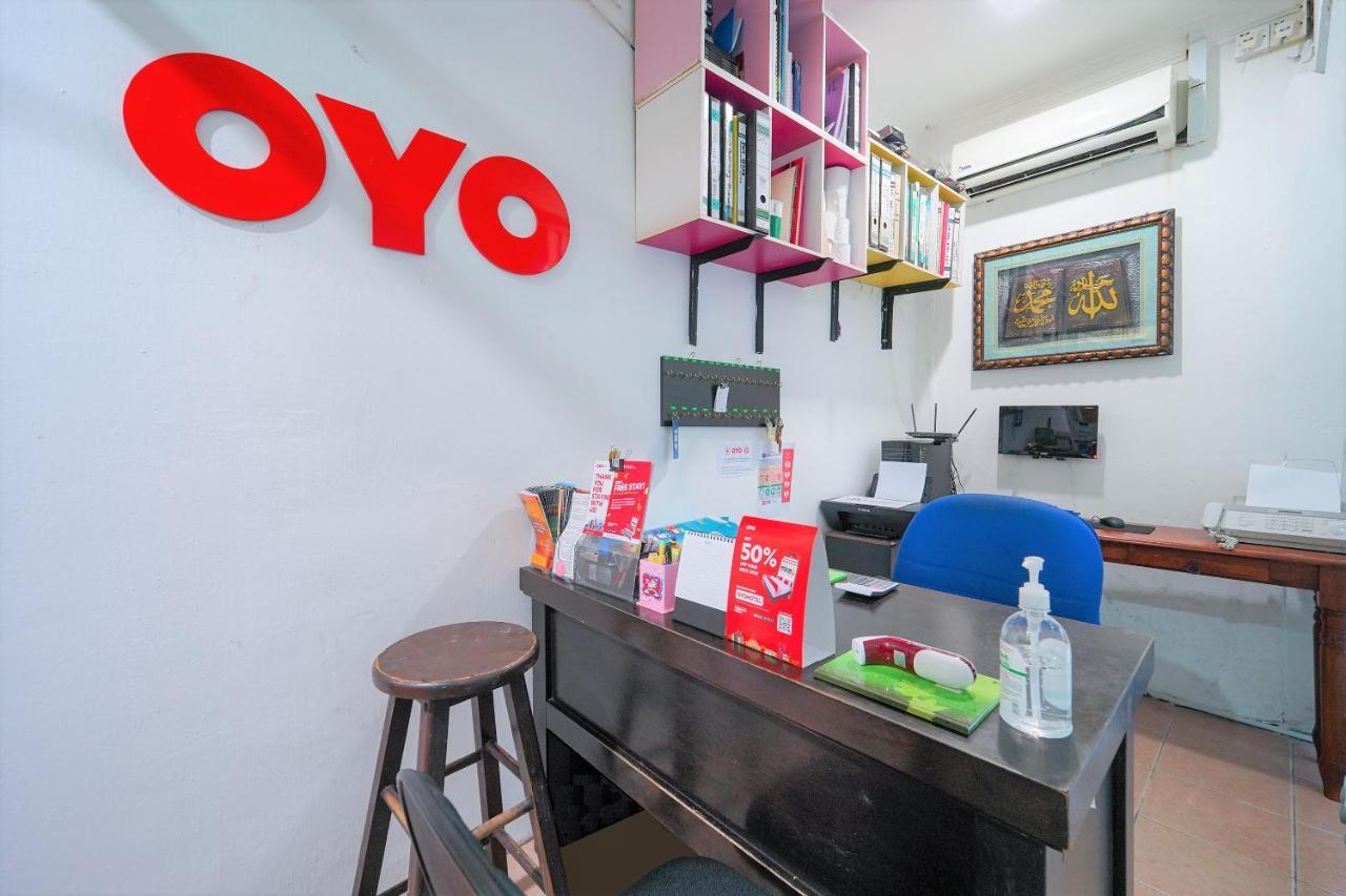 Oyo 89850 Mutiara Motel Kuah Εξωτερικό φωτογραφία