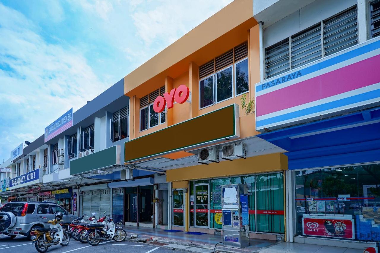Oyo 89850 Mutiara Motel Kuah Εξωτερικό φωτογραφία